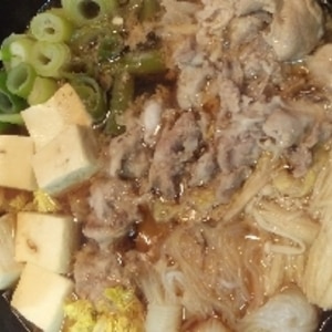 サッと作れる定番おかず★やみつき！簡単ピリ辛肉豆腐